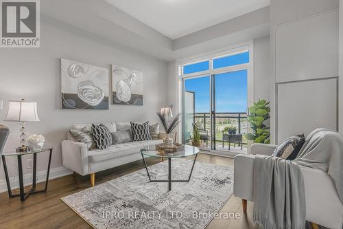 525 - 1105 Leger Way, Milton (Ford), ON - Indoor Photo Showing Living Room