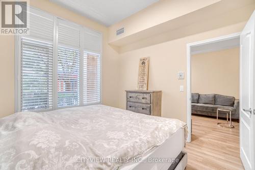 109 - 320 City Centre Drive, Mississauga (City Centre), ON - Indoor Photo Showing Bedroom