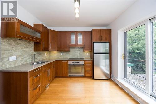 458 Mcleod Street, Ottawa, ON - Indoor Photo Showing Kitchen With Double Sink