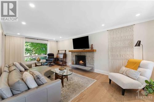 29 Roberta Crescent, Ottawa, ON - Indoor Photo Showing Living Room With Fireplace