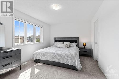 408 Golden Springs Drive, Ottawa, ON - Indoor Photo Showing Bedroom