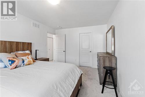 408 Golden Springs Drive, Ottawa, ON - Indoor Photo Showing Bedroom