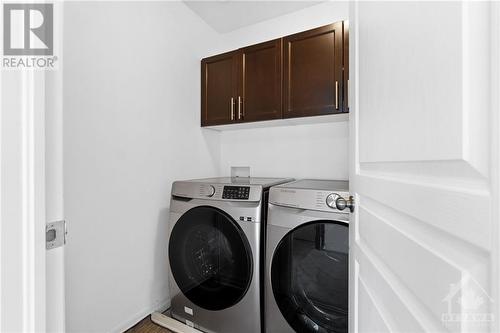 408 Golden Springs Drive, Ottawa, ON - Indoor Photo Showing Laundry Room