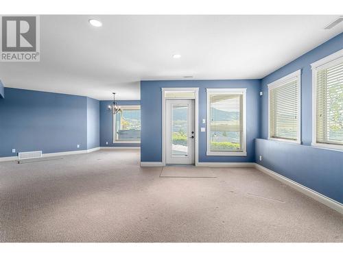 2726 Cliffshore Drive, Lake Country, BC - Indoor Photo Showing Other Room