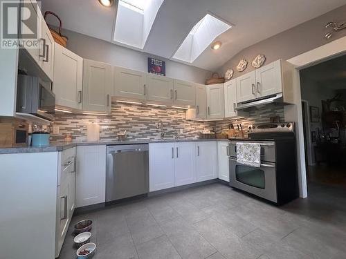 4836 Kennedy  Road, Cranbrook, BC - Indoor Photo Showing Kitchen With Upgraded Kitchen