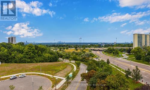 804 - 10 Deerlick Court, Toronto (Parkwoods-Donalda), ON - Outdoor With View