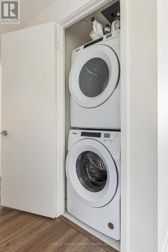 804 - 10 Deerlick Court, Toronto (Parkwoods-Donalda), ON - Indoor Photo Showing Laundry Room