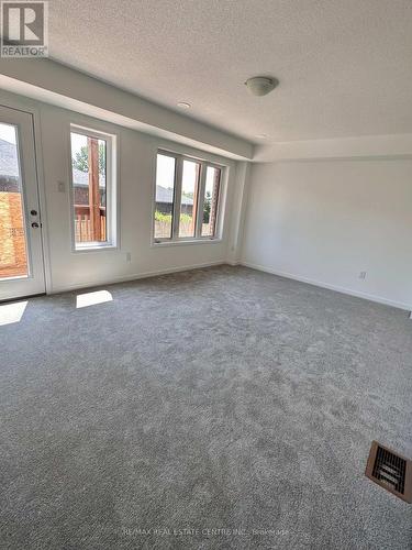 791 Heathrow Path, Oshawa (Samac), ON - Indoor Photo Showing Other Room