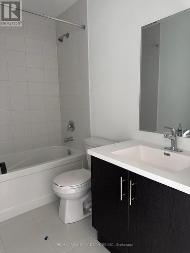 791 Heathrow Path, Oshawa (Samac), ON - Indoor Photo Showing Bathroom