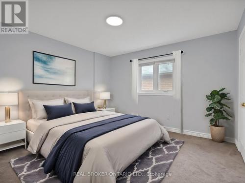 42 Cedarhurst Drive, Richmond Hill (Devonsleigh), ON - Indoor Photo Showing Bedroom