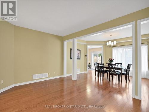 42 Cedarhurst Drive, Richmond Hill (Devonsleigh), ON - Indoor Photo Showing Dining Room