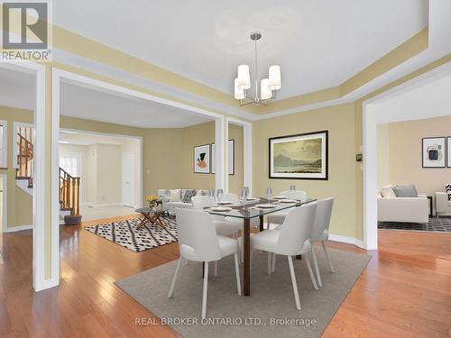 42 Cedarhurst Drive, Richmond Hill (Devonsleigh), ON - Indoor Photo Showing Dining Room