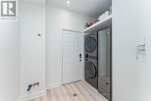 79 Deepsprings Crescent, Vaughan (Vellore Village), ON - Indoor Photo Showing Laundry Room