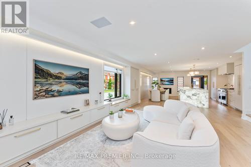 79 Deepsprings Crescent, Vaughan (Vellore Village), ON - Indoor Photo Showing Living Room