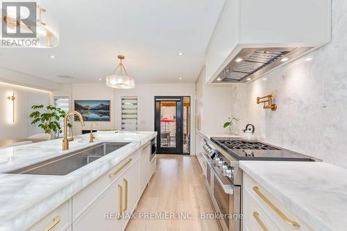 79 Deepsprings Crescent, Vaughan (Vellore Village), ON - Indoor Photo Showing Kitchen With Double Sink With Upgraded Kitchen