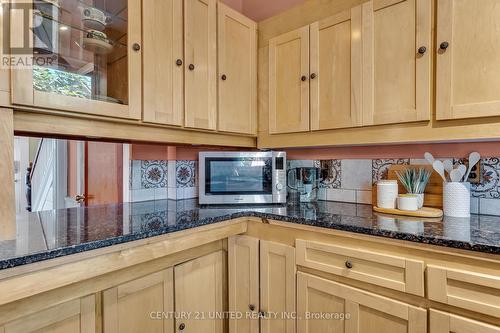 494 Charlotte Street, Peterborough (Downtown), ON - Indoor Photo Showing Kitchen