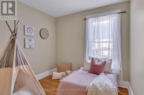 494 Charlotte Street, Peterborough (Downtown), ON - Indoor Photo Showing Bedroom