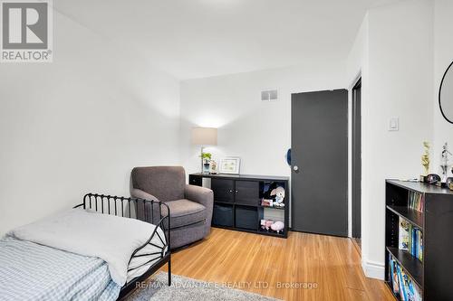 32 David Street, London, ON - Indoor Photo Showing Bedroom