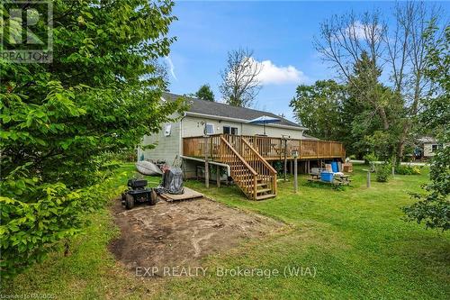 194 Frank Street, South Bruce Peninsula, ON - Outdoor With Backyard