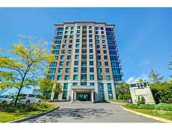 403-100 ROGER GUINDON Avenue  Ottawa, ON K1G 3Z7