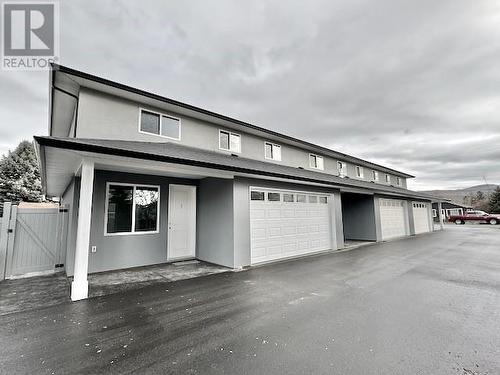 5830 Okanagan Street, Oliver, BC - Outdoor With Exterior