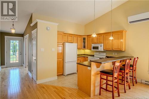 21 Alexander Court, Hampton, NB - Indoor Photo Showing Kitchen