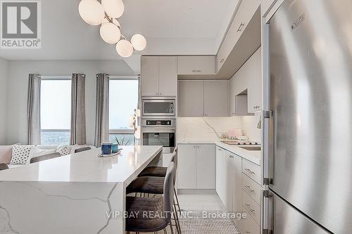 2003 - 120 Harrison Garden Boulevard, Toronto (Willowdale East), ON - Indoor Photo Showing Kitchen With Stainless Steel Kitchen With Upgraded Kitchen