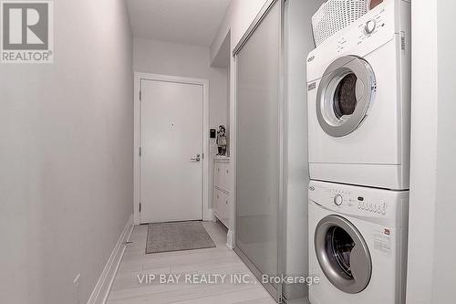 2003 - 120 Harrison Garden Boulevard, Toronto (Willowdale East), ON - Indoor Photo Showing Laundry Room