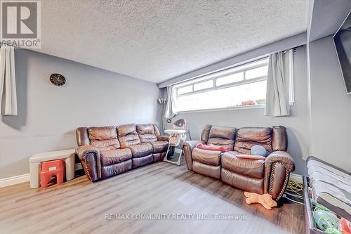 51 Wentworth Street W, Oshawa (Lakeview), ON - Indoor Photo Showing Living Room