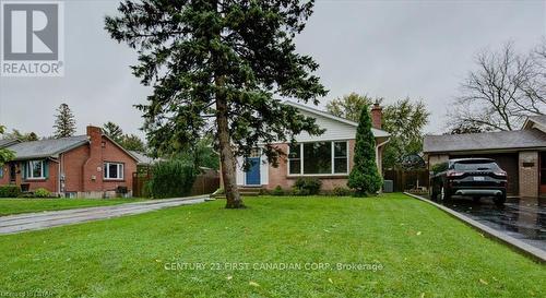 8 Greenfield Court, London, ON - Outdoor