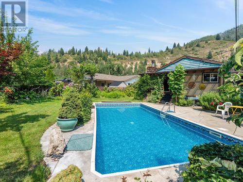 1150 Marianna  Crescent, Trail, BC - Outdoor With In Ground Pool