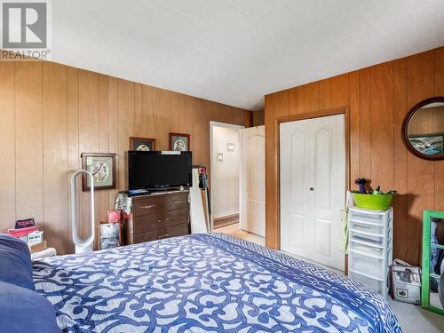 1150 Marianna  Crescent, Trail, BC - Indoor Photo Showing Bedroom