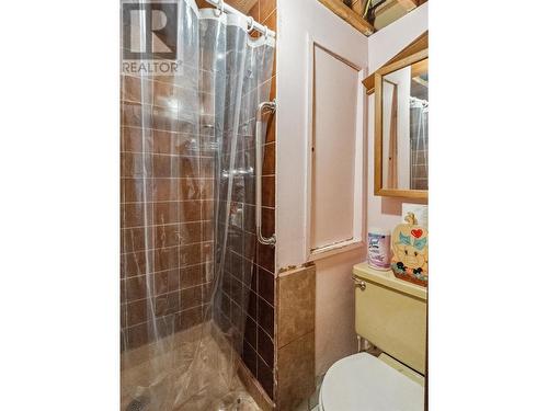 1150 Marianna  Crescent, Trail, BC - Indoor Photo Showing Bathroom