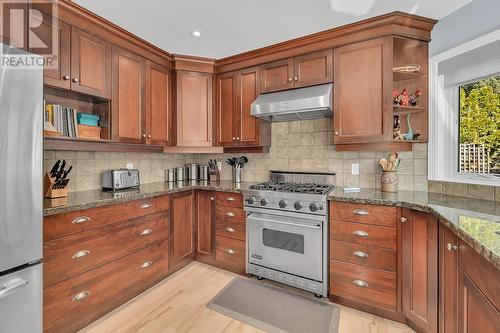 2390 Karli Court, West Kelowna, BC - Indoor Photo Showing Kitchen