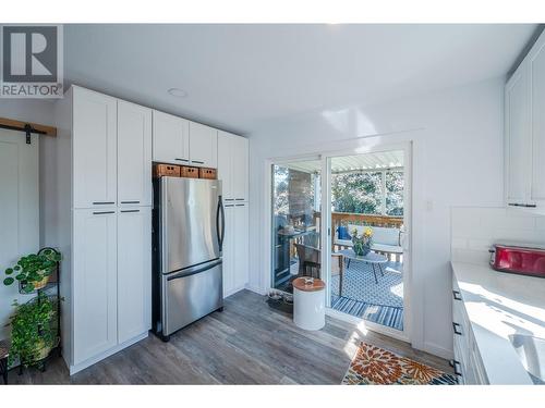 186 Baskin Court, Penticton, BC - Indoor Photo Showing Kitchen