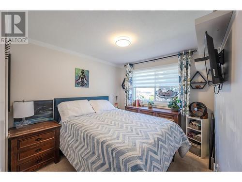 186 Baskin Court, Penticton, BC - Indoor Photo Showing Bedroom