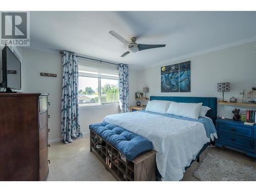 186 Baskin Court, Penticton, BC - Indoor Photo Showing Bedroom