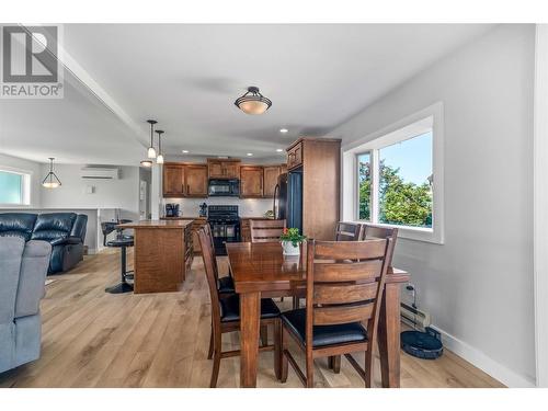 7005 Longacre Drive, Vernon, BC - Indoor Photo Showing Dining Room