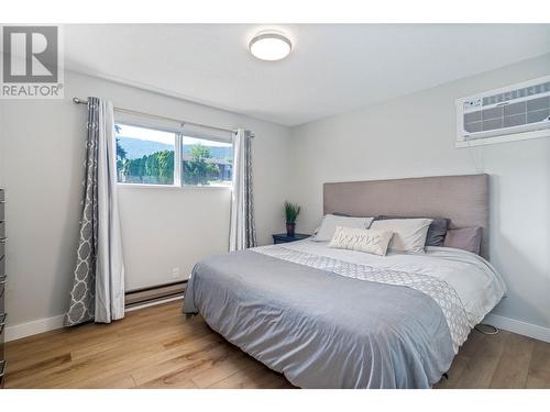 7005 Longacre Drive, Vernon, BC - Indoor Photo Showing Bedroom