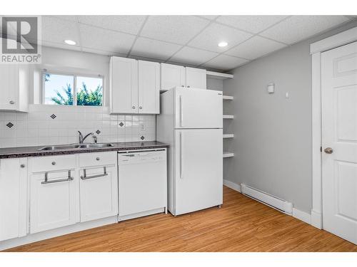 7005 Longacre Drive, Vernon, BC - Indoor Photo Showing Kitchen With Double Sink