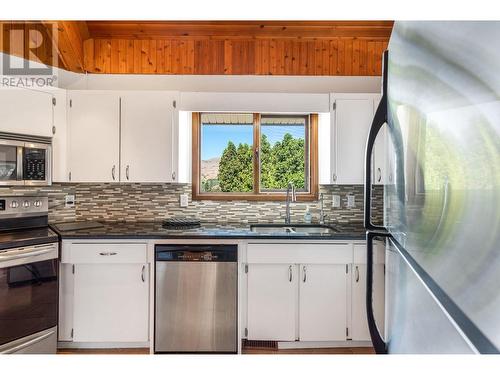 2100 40Th Street, Vernon, BC - Indoor Photo Showing Kitchen With Stainless Steel Kitchen With Double Sink