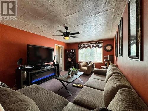 123 Father Costello Dr, Timmins, ON - Indoor Photo Showing Living Room