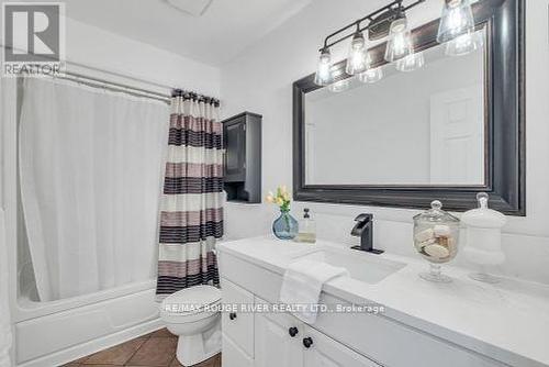 9358 Cherry Lane, Hamilton Township (Baltimore), ON - Indoor Photo Showing Bathroom