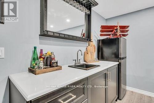 9358 Cherry Lane, Hamilton Township (Baltimore), ON - Indoor Photo Showing Kitchen