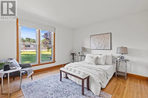 12 Broderick Avenue, Thorold, ON - Indoor Photo Showing Bedroom