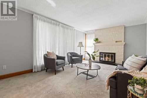 12 Broderick Avenue, Thorold, ON - Indoor Photo Showing Living Room With Fireplace