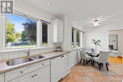 12 Broderick Avenue, Thorold, ON - Indoor Photo Showing Kitchen With Double Sink