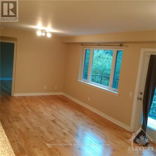 324 Currell Avenue, Ottawa, ON - Indoor Photo Showing Other Room