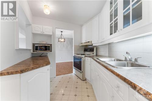 1081 Ambleside Drive Unit#1004, Ottawa, ON - Indoor Photo Showing Kitchen With Double Sink