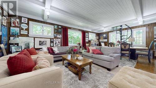 999 Lake Drive E, Georgina (Sutton & Jackson'S Point), ON - Indoor Photo Showing Living Room